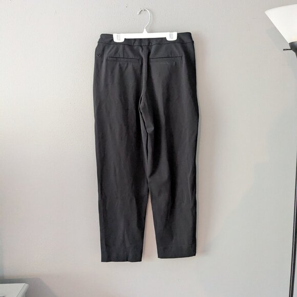 Lululemon Tapered-Leg Mid-Rise Pant 7/8 Length *Luxtreme - Picture 6 of 6